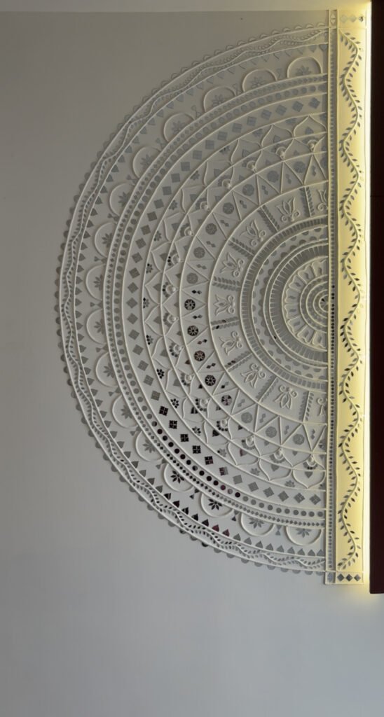 Wall Lippan Art 5 foot, handmade by Shree Art Studio