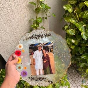 Brother sister resin photo frame with glossy resin finish, side view